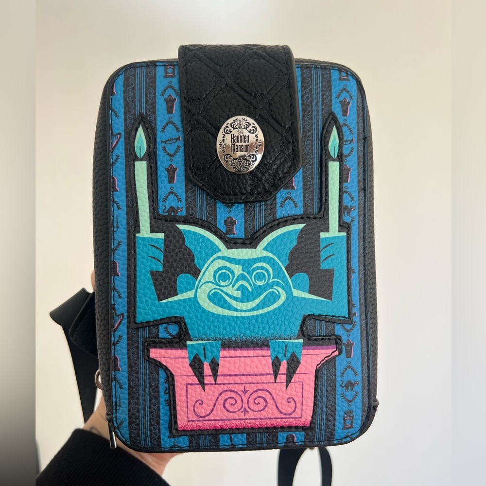 BNWOT - Disney Haunted Mansion gargoyle crossbody bag